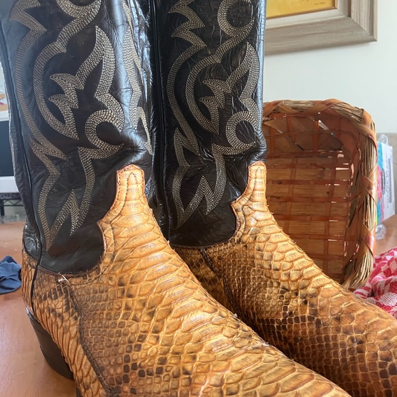 COPY - Vintage Tony Lama snakeskin and leather Western Style Boots - Picture 1 of 15